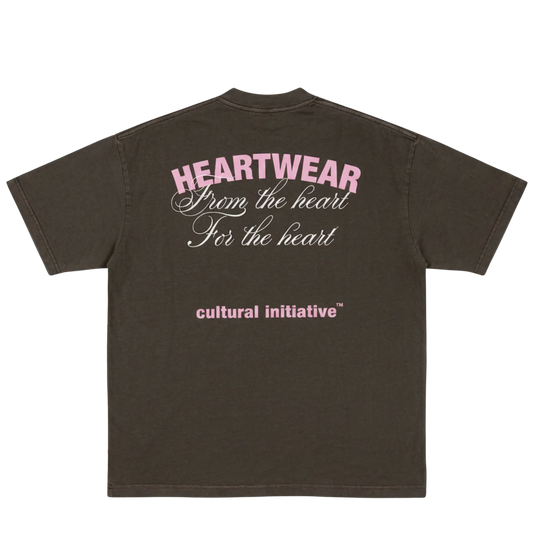Ein HEARTWEAR T-SHIRT